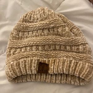 C.C women's chenille beanie